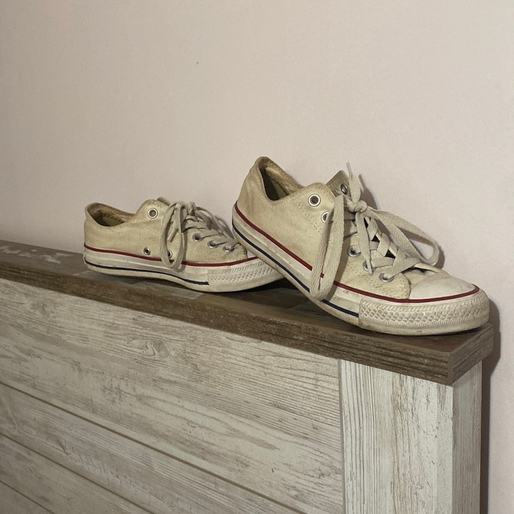 White converse